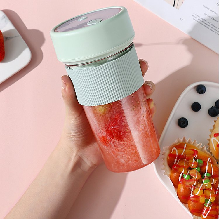 2024 Multi-purpose mini fresh fruit mixer smoothie 6 blades usb rechargeable juicer blender machine