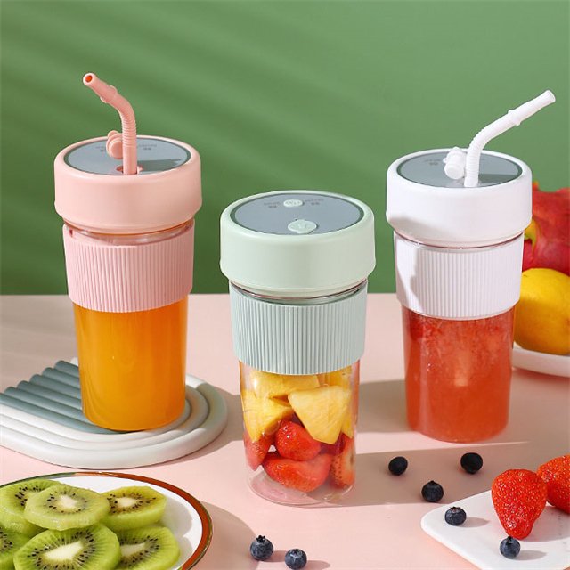New Hot Sale USB Fruit Blender Portable Electric Juice Cup Multifunctional Mini Personal Fresh Orange Juicer Mixer With Straw