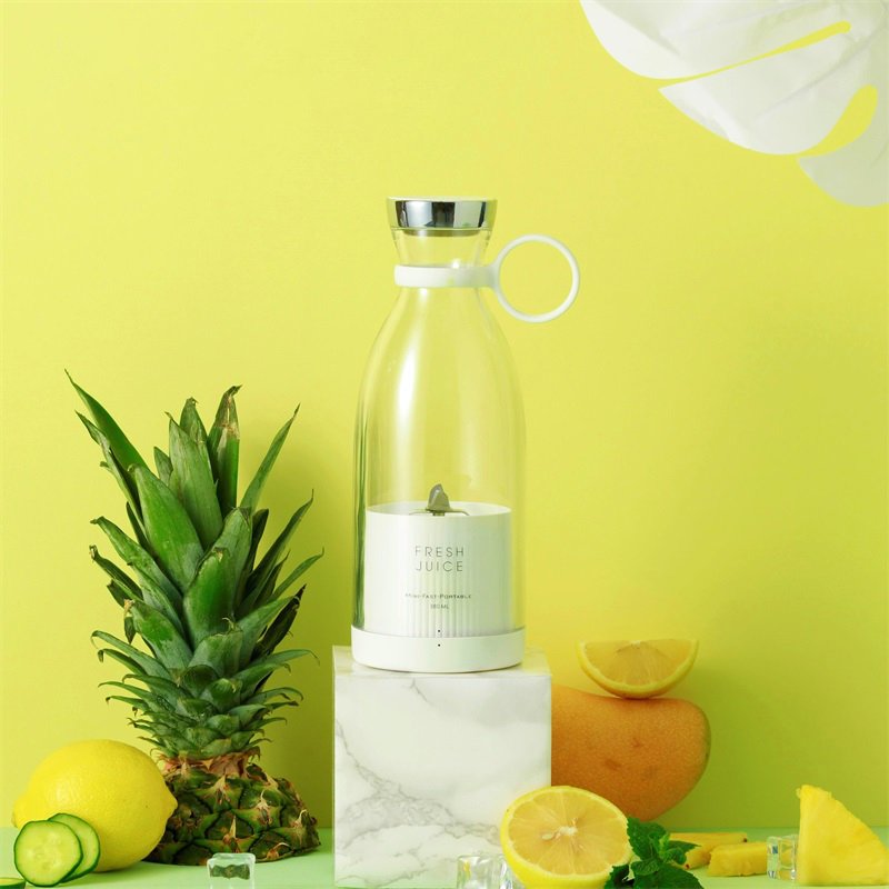 In stock Portable Juicer Blender Wireless charge fresh juice bottle Juicer Cup for Shakes and Smoothies Travel Blenders Mixer