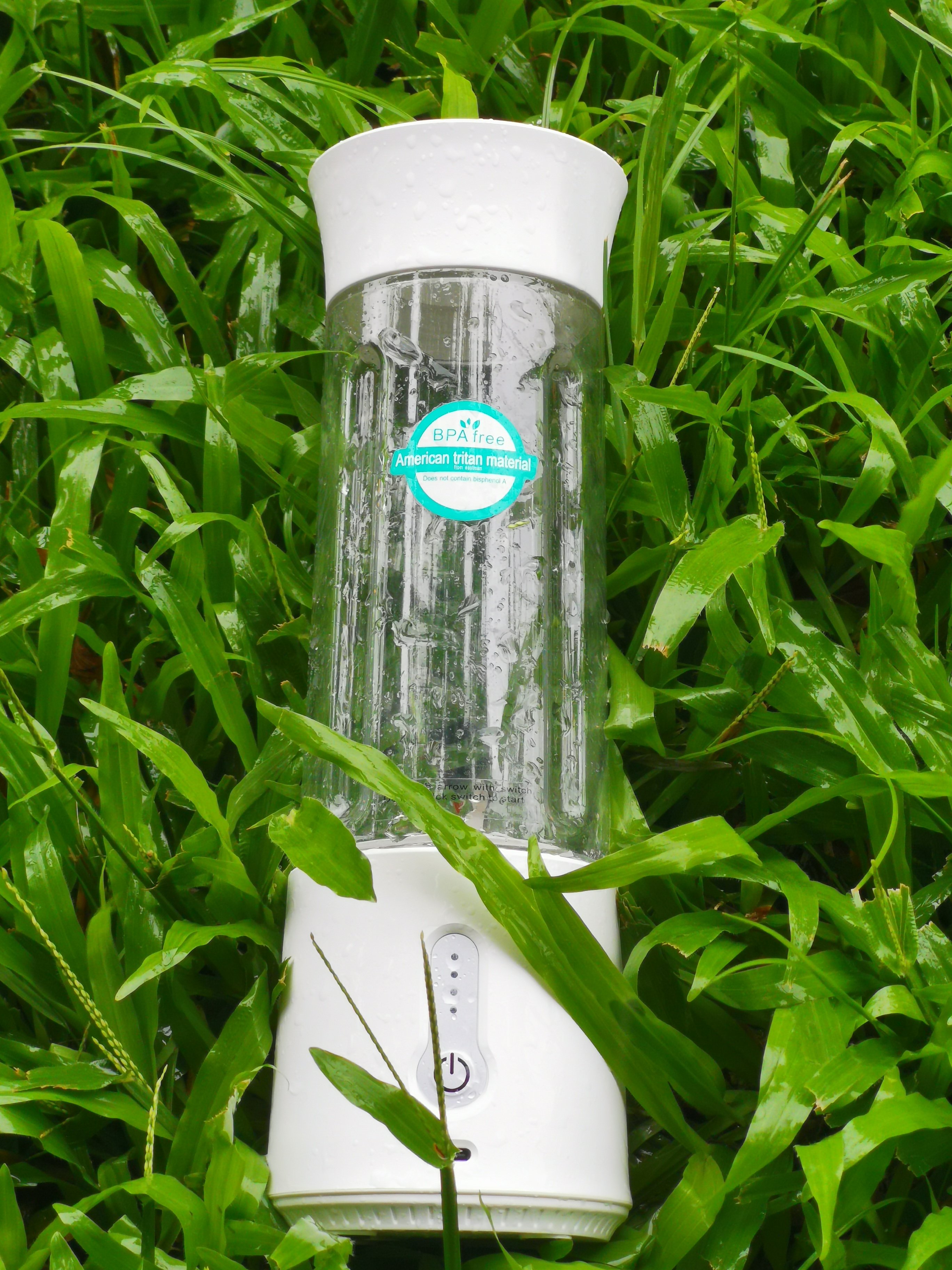 Sports blender Rechargeable Smoothie Mini Hand Portable USB Blender Juicer