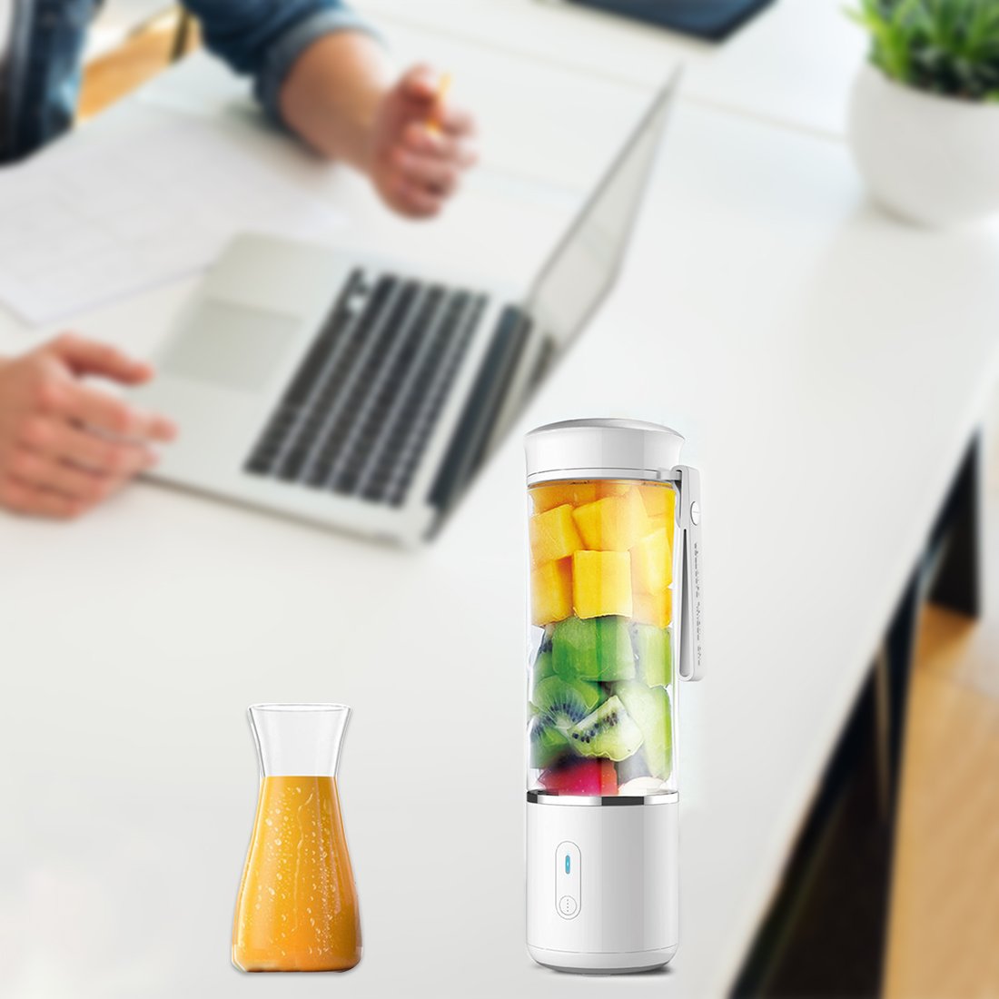 2024 Portable Sixknife Mini Usb Blenders Juice Manual Charging Juicer Smoothie Blender Cup Electric Juicer
