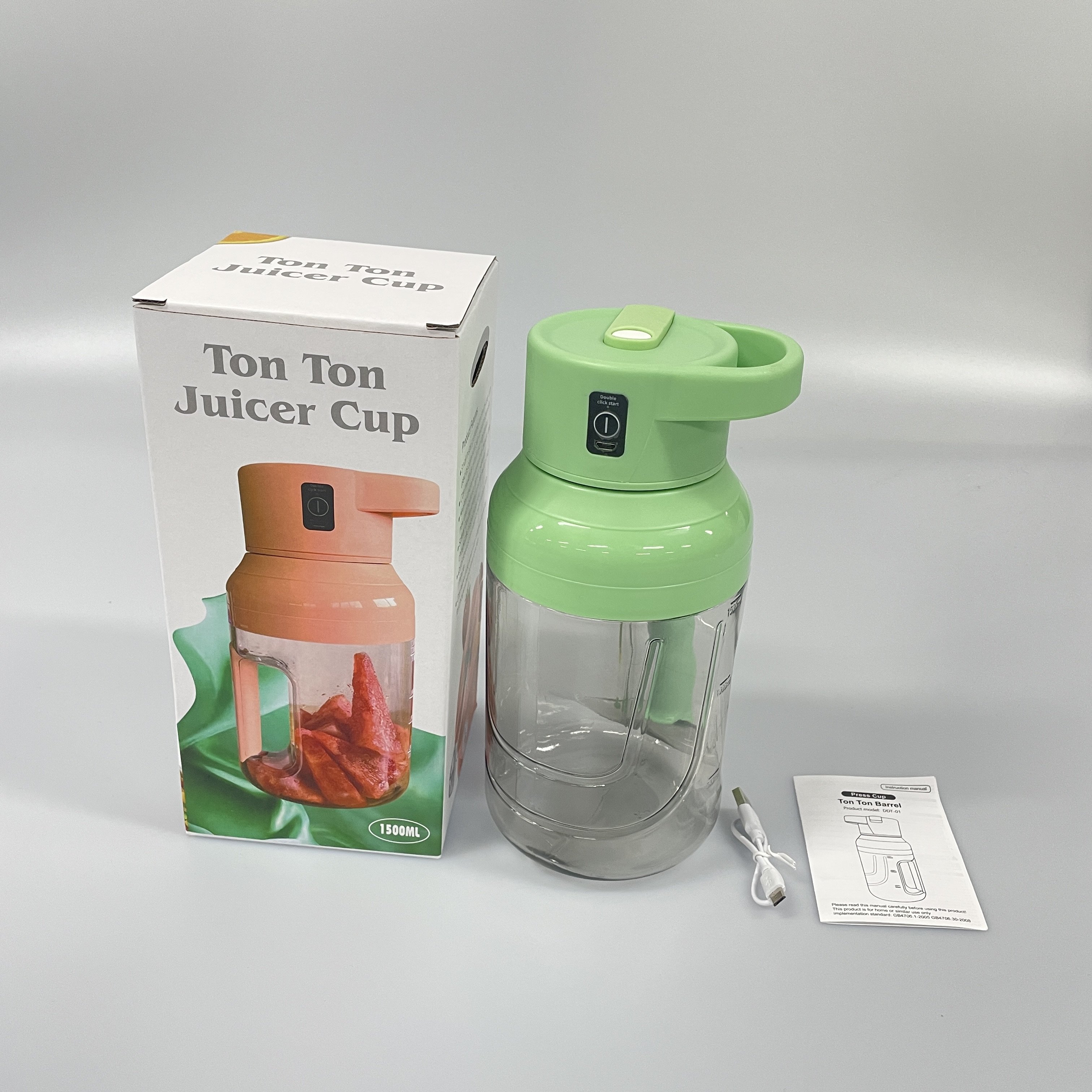 New arrival 1500ml Juicer Portable Rechargeable juicer cup Student Home Multi-function juicer cup Mini handheld portable blender