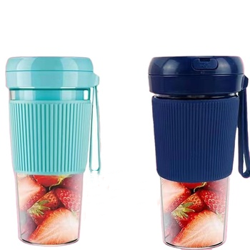 Personal Juice Cup for Sport and Travel Small Maker Small Mini Portable Rechargeable Mixer Juicer Blender