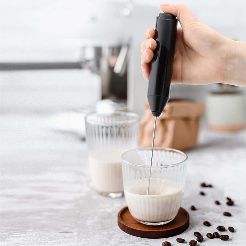 Portable Handheld Electric Milk Frother and Egg Beater Automatic Battery Operated Plastic Whisk Foam Maker Blender