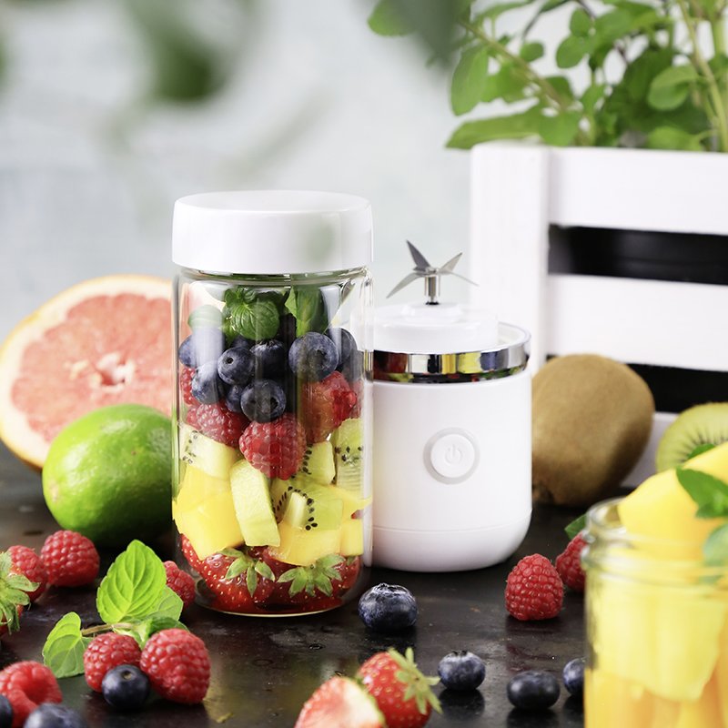 Outdoor Fresh Juicer 380ml Glass 4 Blades USB Rechargeable Personal Smoothie Mini Blender Portable Blender