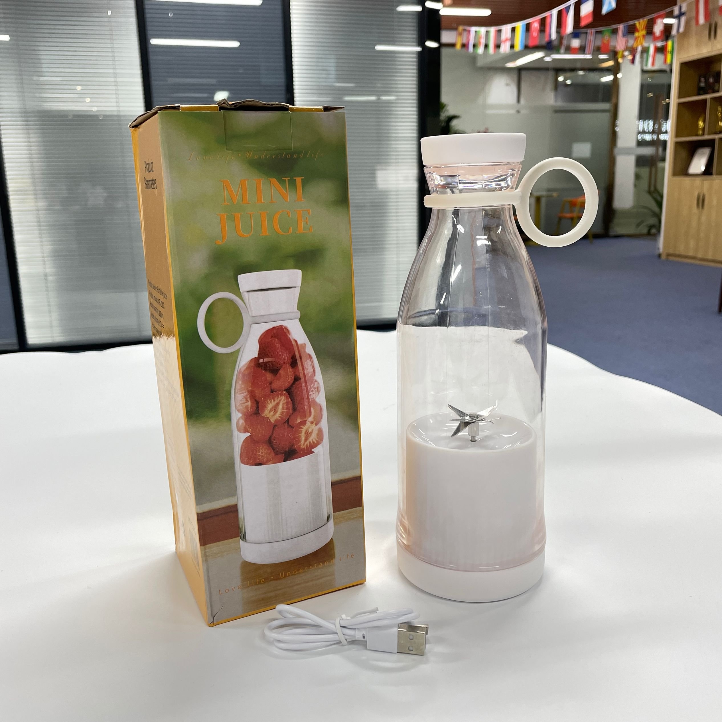 Mini Electric Juicer Cup 420ml Portable Juicer Mixer Usb Fresh Fruit Juice Blender 6 Blade Blender Plastic Stainless Steel 40 YM