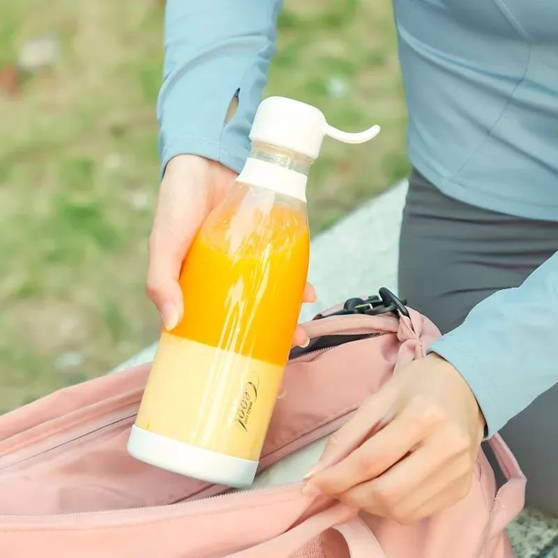 2023 New 4 cutter head 8 cutter head best-selling mini electric fresh juice blender portable Blender small juice machine