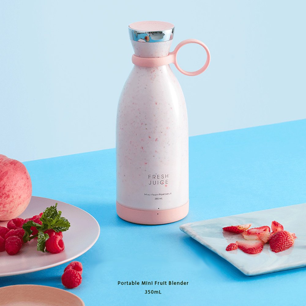 Wholesale sales hot commercial mini fresh orange juicer and blender electric portable wireless charging juice machine