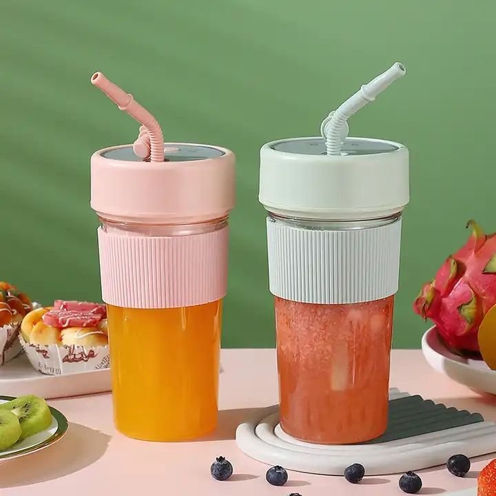 High Speed Portable Rechargeable Blender Stainless Steel Blade Juicer With Plastic Cup