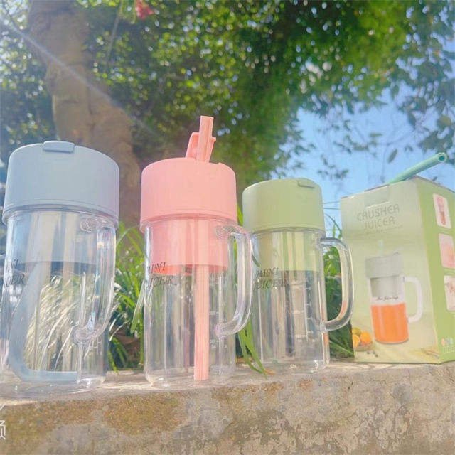 Hot Selling Juice Blender Portable Personal Fresh Juice Mini Fast Portable Blender Cup Mini Portable Juicer