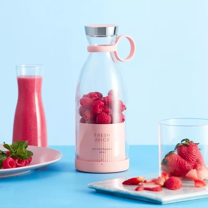 New Design Magnetic Wireless Charging Portable Mini Juicer Fruit Mixer 380ml Household Portable Juicer Blender Cup