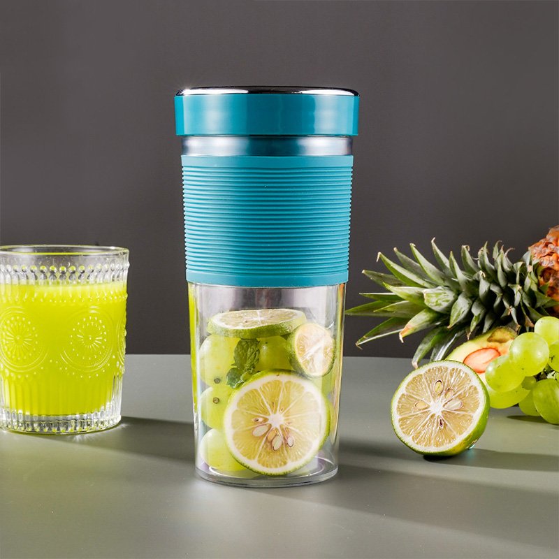 One-stop Solution Portable Blender Cordless Small Smoothie Juicer Cup Usb Home Fruit Juicer Mixer