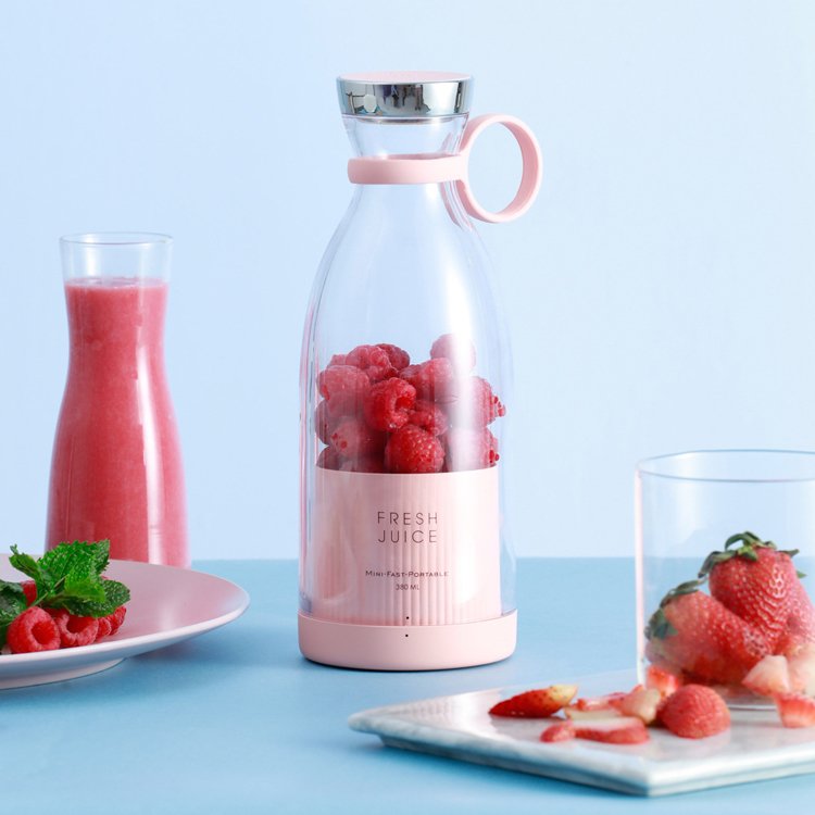 ZILONG Tiktok hot selling Rechargeable USB wireless charge fruit juicer colorful magic portable mini fruit juicer blender