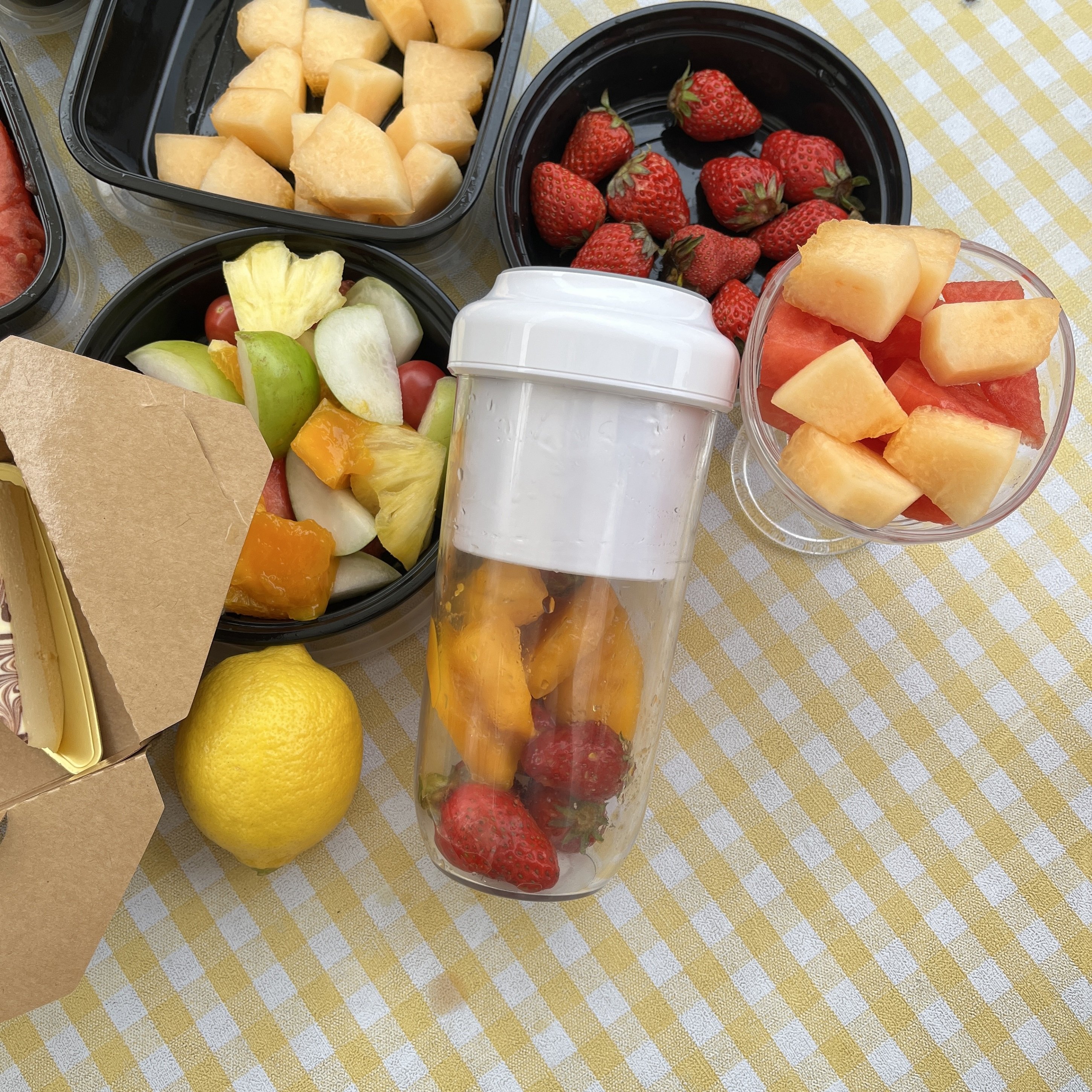 Wholesale Low price custom colorful blender portable mini blender portable food mixer mini size portable juicer