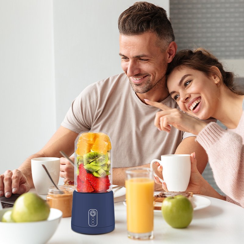 2024 New USB Charging Fresh Orange Juicer Electric Mini Blender Smoothies Six Blades Portable Blenders and Juicers Machine