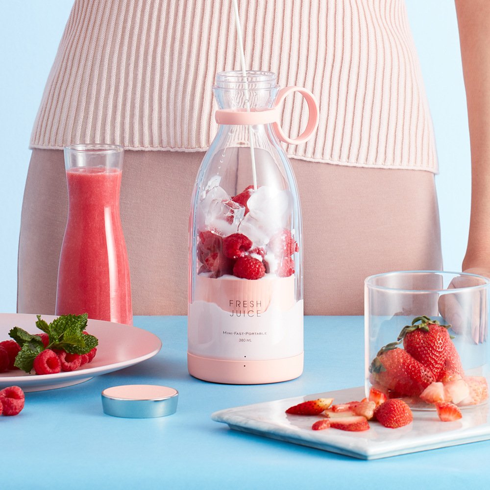 New USB Rechargeable Machine Hand Mini Portable Electric Fruit Juicer Blender