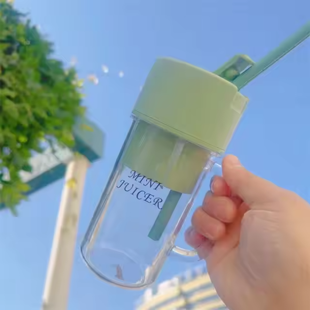 Portable 500Ml Mini Rechargeable Electric Mixer Extractor Fresh Bottle Juice Portable Blender Juicer Cup With Lid And Handle