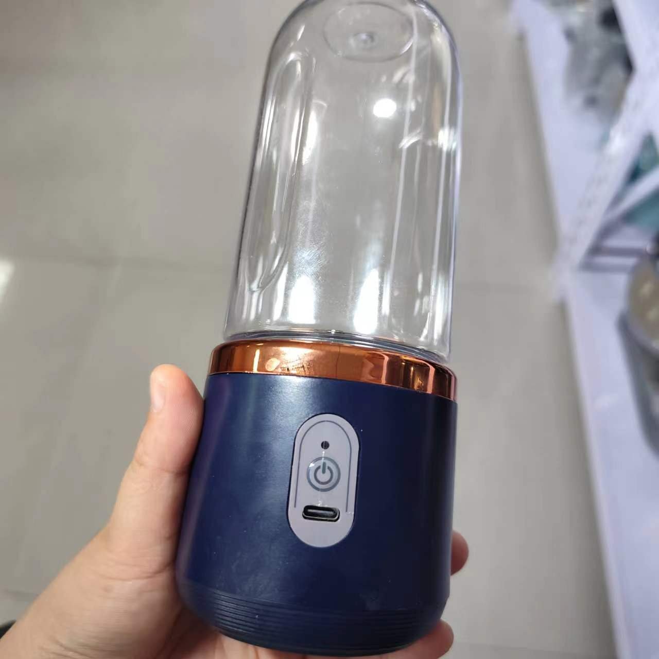 High Quality Mini Portable USB Electric Fruit Juicer Kitchen Space-Saving Blender Rechargeable Blades Travel Cup Mixer Popular