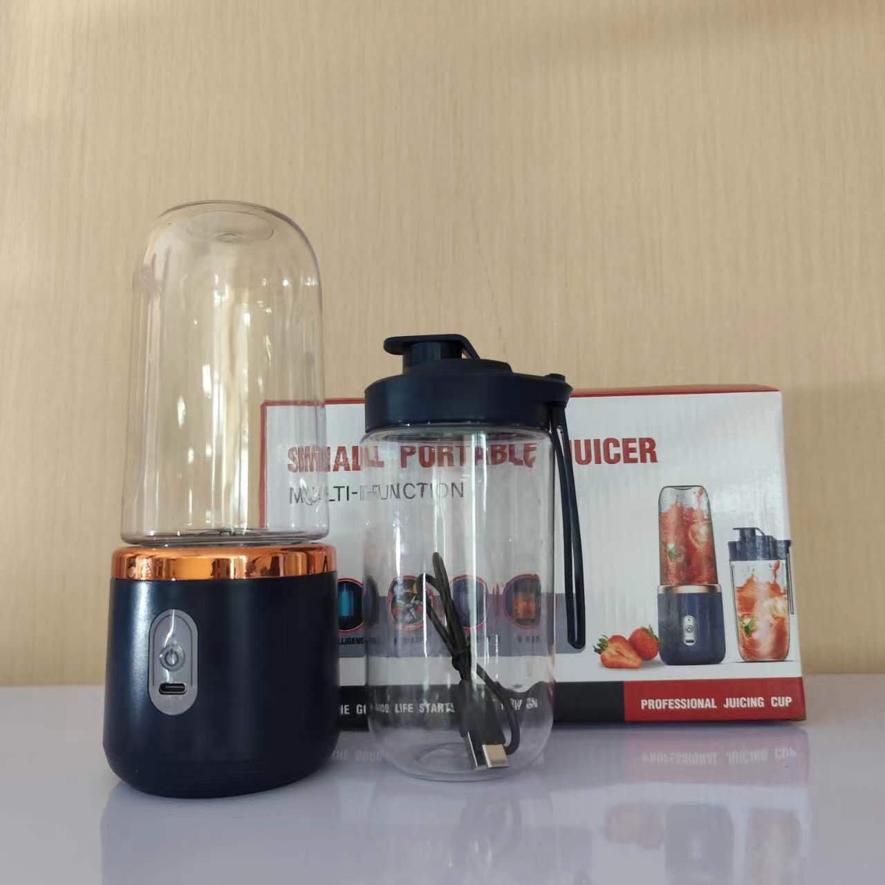 High Quality Mini Portable USB Electric Fruit Juicer Kitchen Space-Saving Blender Rechargeable Blades Travel Cup Mixer Popular