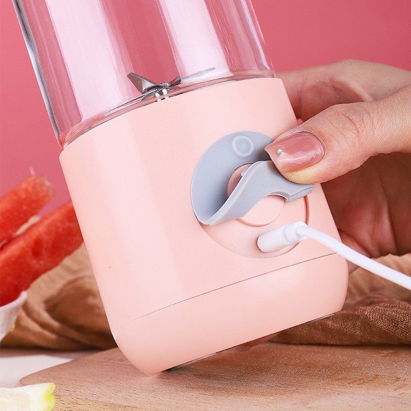 Good Quality 500ml 6 Blades Electric Juicer Portable Travel Personal Blender Cup Mini Blenders USB Juicer Cup