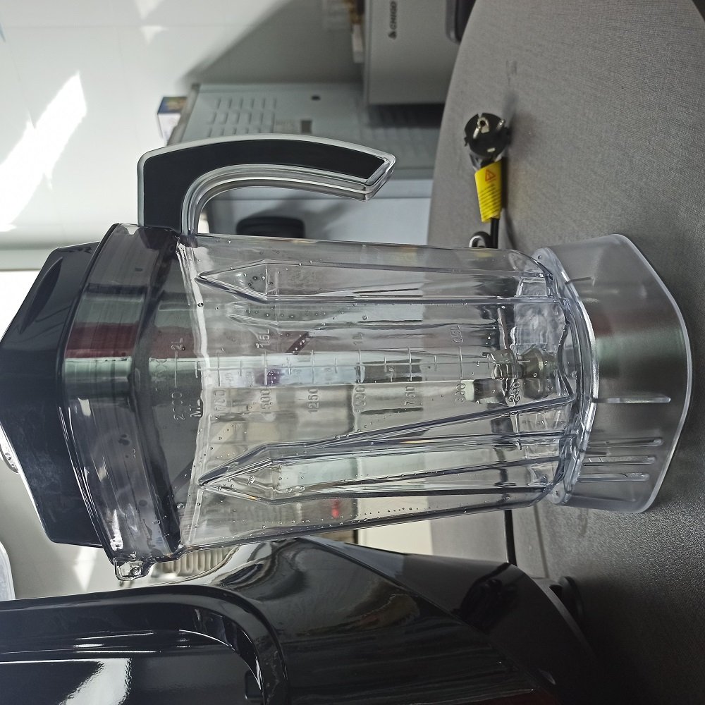 Commercial Large Commercial Soundproof Blender , Quiet Bar Blender With Sound Cover Enclosure