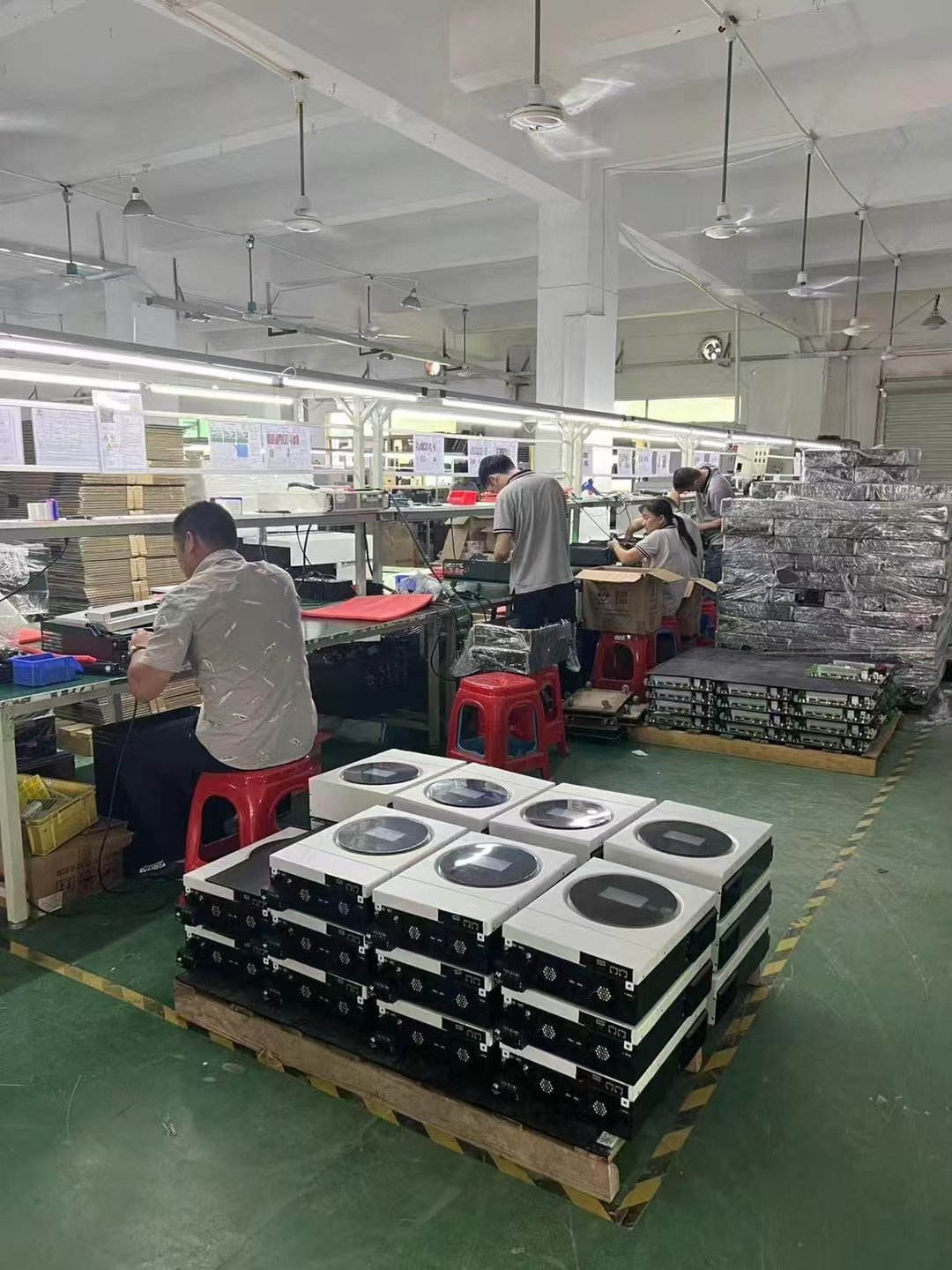 Solar Inverters 11kw 3.6kw 5kw 5.5kw 6.2kw 6kw 10kw 3kw 24v/48v Single Phase Three Phase Solar off-grid hybrid systems