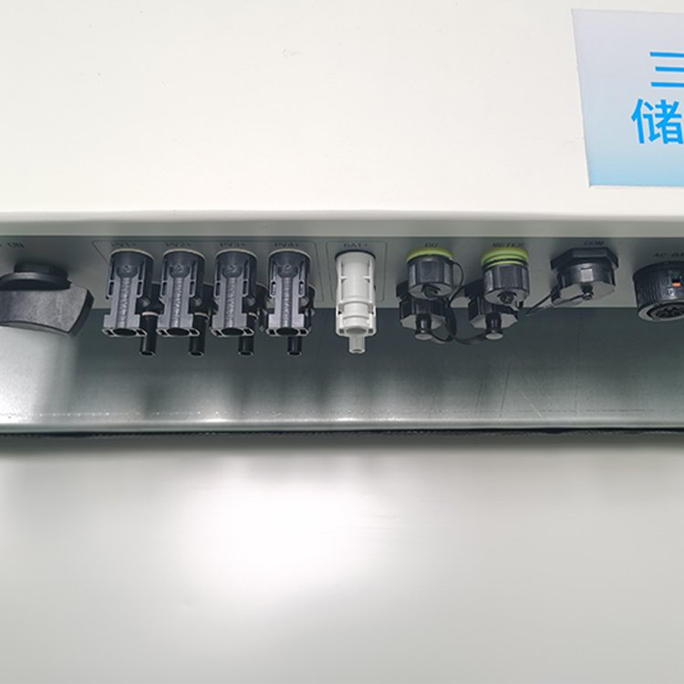 IP65 12KW 3 Phase Hybrid Solar Inverter 12 KW 12KW DC To AC 3 Phase Mppt Pure Sine Wave Solar Hybrid Inverter