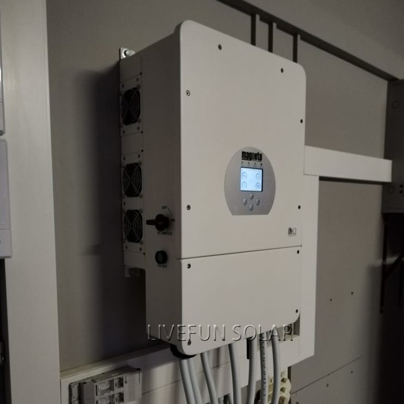 Deye SUN-5/6/8/10/12K-SG04LP3-EU Three Phase 380V 5kW 6KW 8KW 10KW 12KW Hybrid Solar Power Inverter