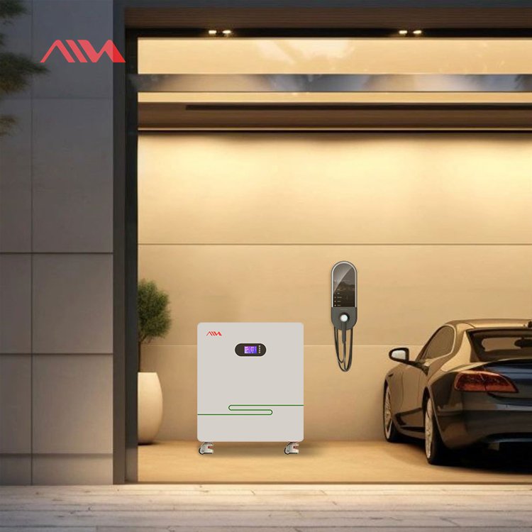 lithium battery makers deye12kw hybrid inverter ground 51.2V Lifepo4 battery200Ah MBS protects for household solar batteries