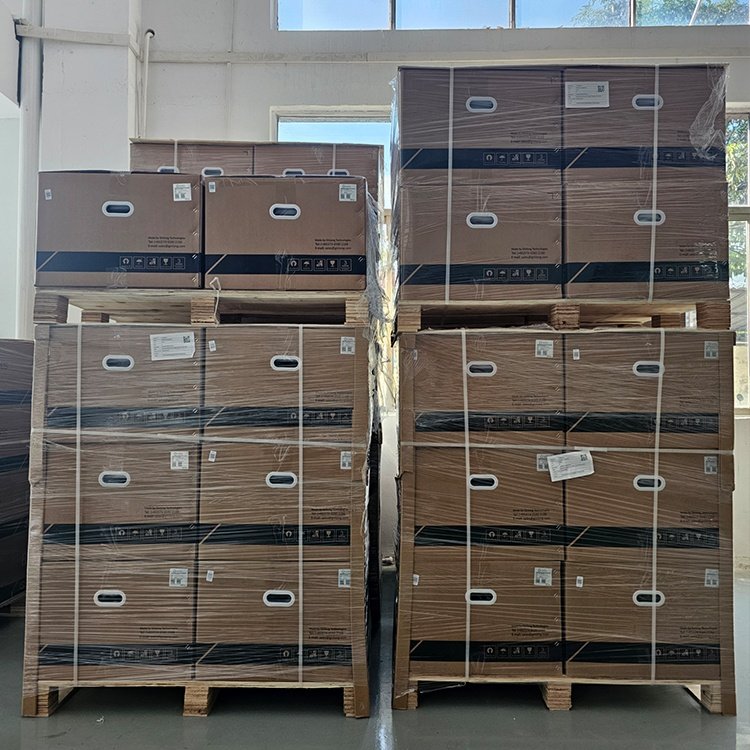 Factory Price Solis S6-EH3P15K02-NV-YD-L Solis Hybid Inverter 3 Phase 15KW Solis Solar Inverter