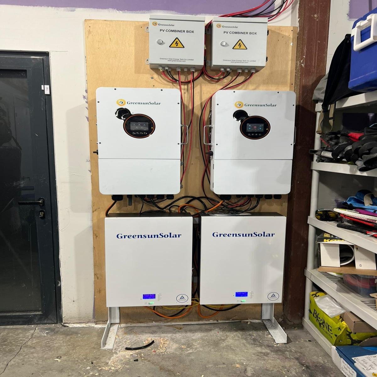 Greensun 12kw Hybrid inverter With Wall 15kwh 30kwh Lithium Battery For solar Energy System