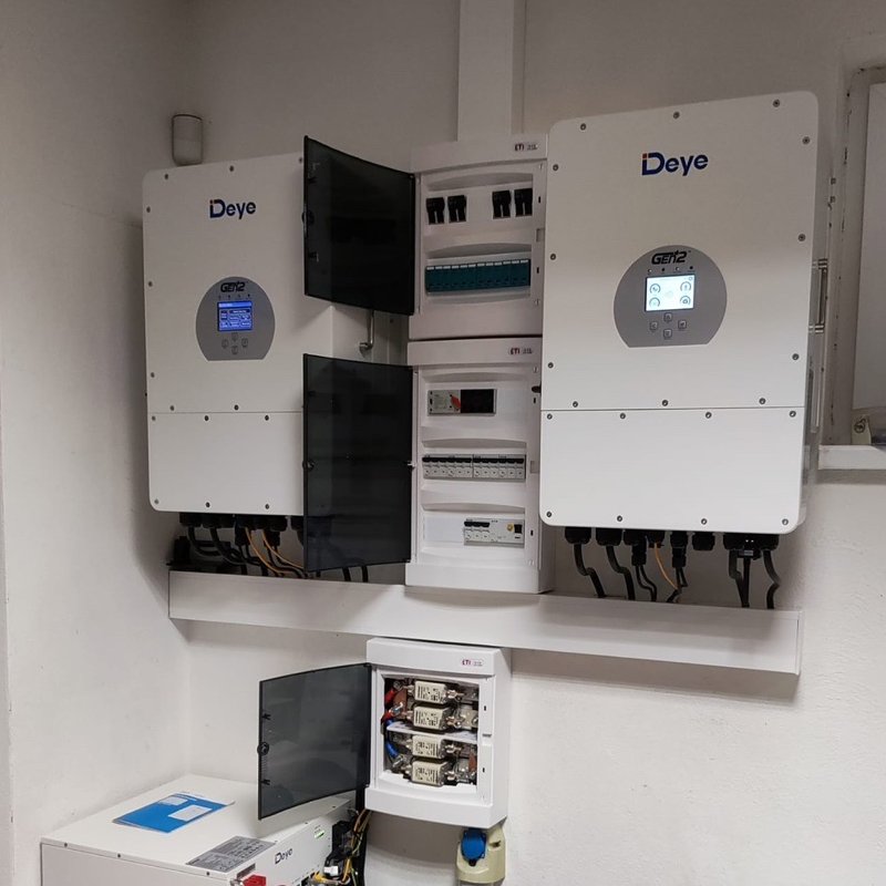 Deye 3 phase Hybrid Solar Inverter 12KW 15KW 20KW Hybrid Inverter with Smart Home