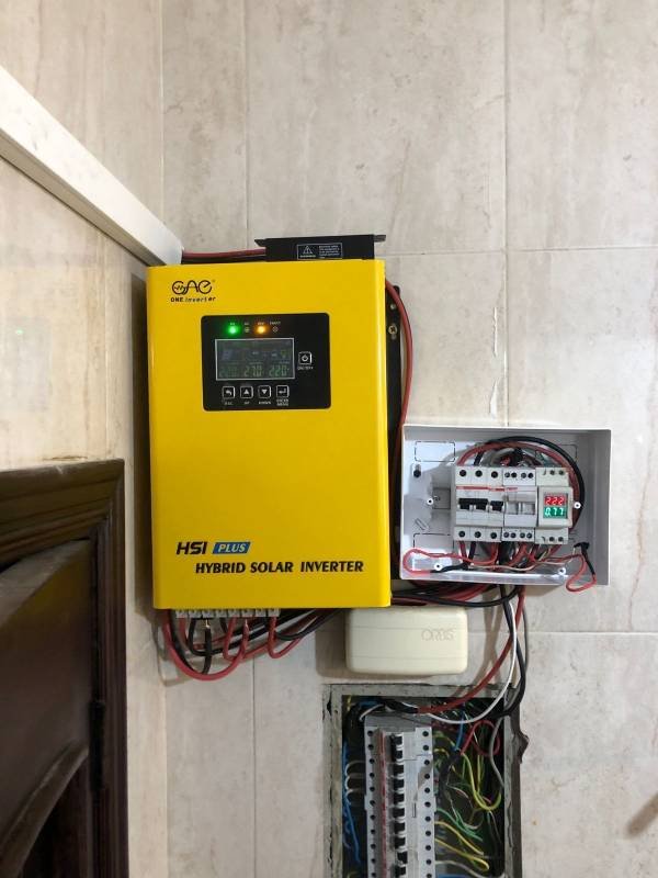 1kw 1.2kw pure sine wave hybrid solar micro inverters mppt build in 12v 24v 220v home system