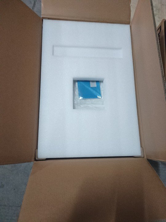 Deye On Grid and Off Grid Inverter SUN-8K-SG01LP1-EU Solar Inverter With 2 MPPTs For Home Energy System Use