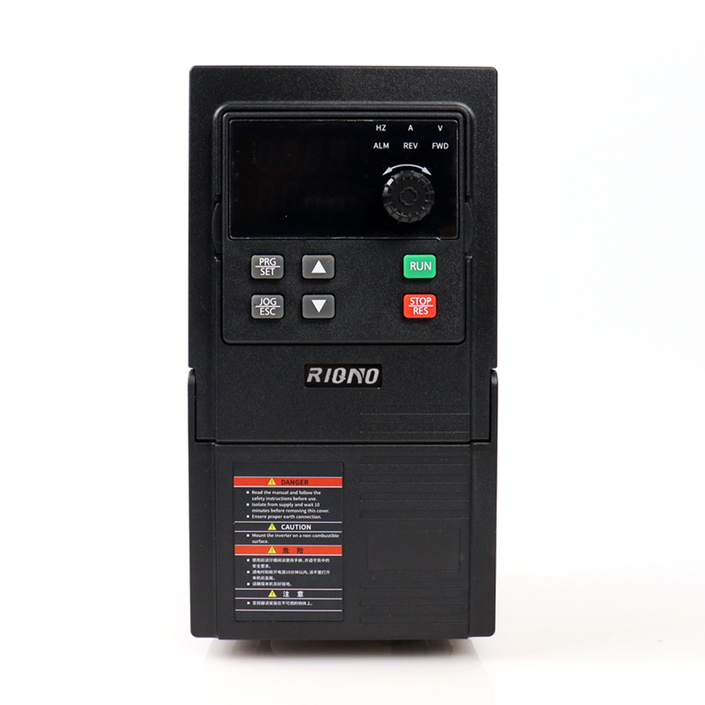 Factory price solar inverter 1.5kw vfd for water pump single phase vfd controller solar pump inverter