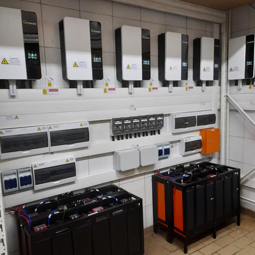 Growatt Spf 5000 es Off Grid Solar Inverter 3500W 5000 Watt Mppt Top 10 Hybrid Solar Inverters Europe Warehouse