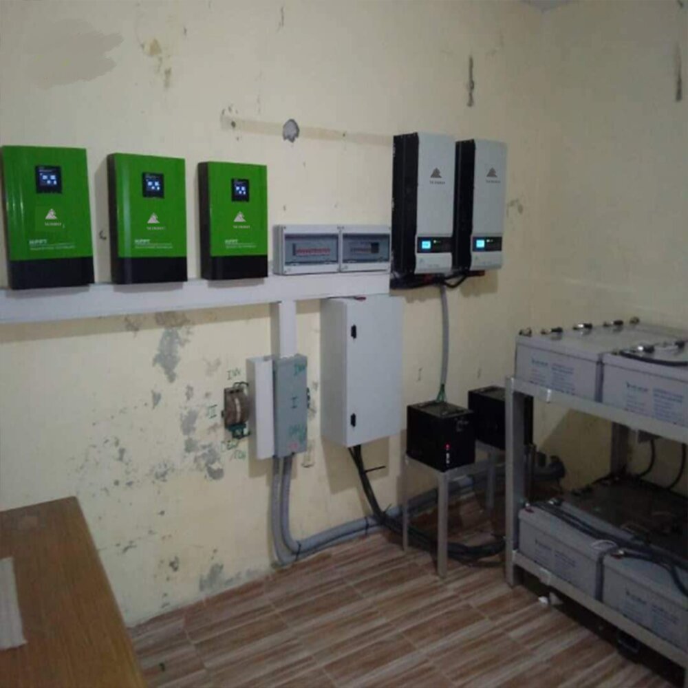 8KW on grid off gird MPPT Hybrid Solar inverter