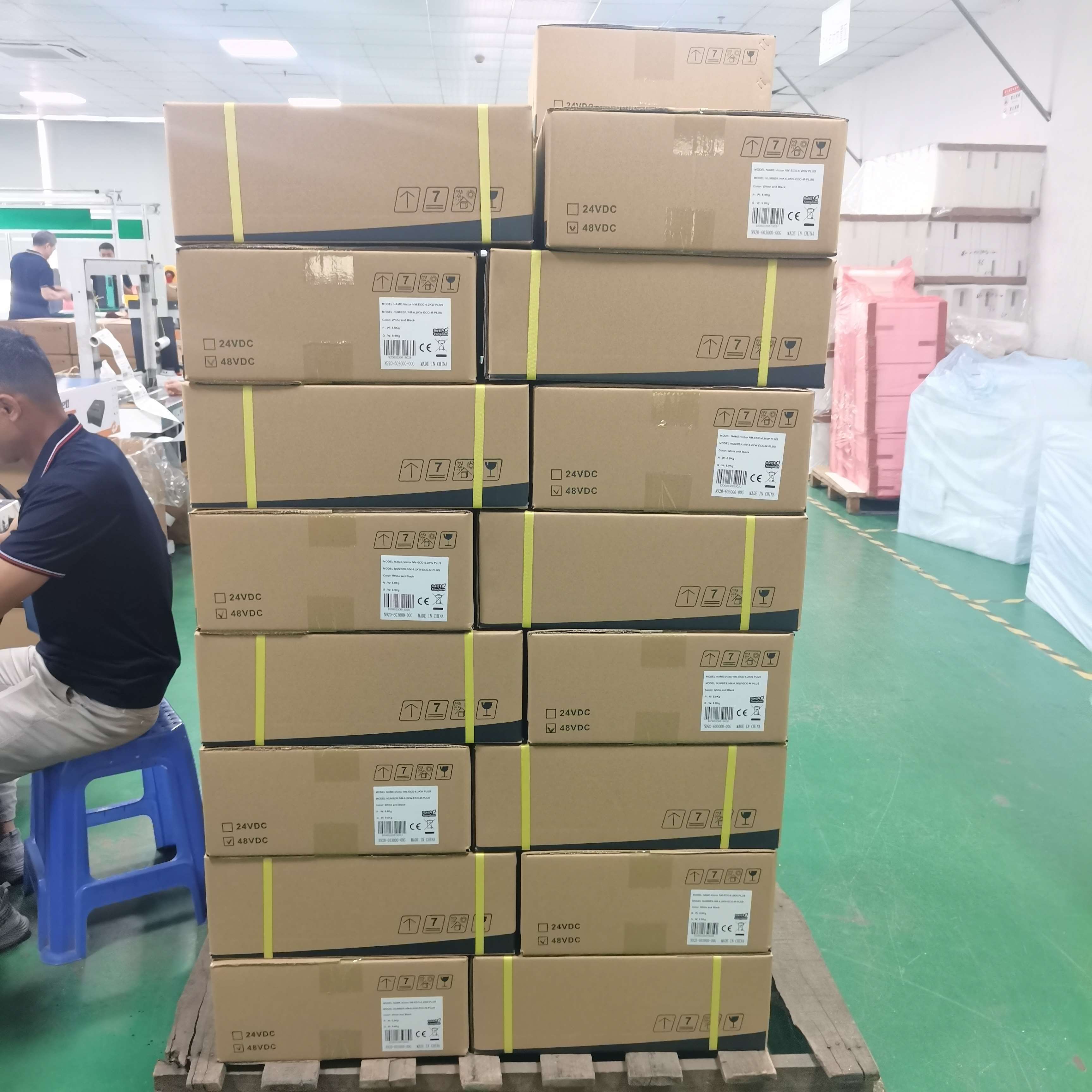 12V 24V hybrid solar inverter 1.6kw 3.2kw built in mppt controller use for solar energy system