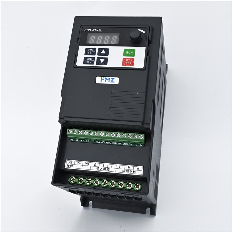 Top 10 vfd drive for motor solar vfd pump 0.75kw 1.5kw 2.2kw 4kw 5.5kw 220V 1 phase to 3 phase solar vfd pump drive