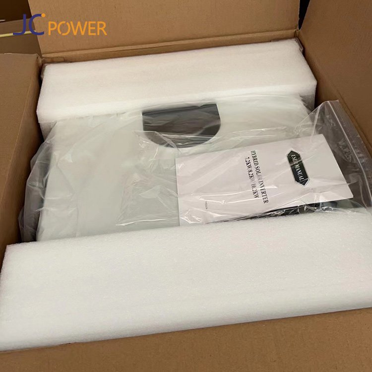 Pure Sine Wave Inverter 220V Dual Output 6KW Hybrid Solar Inverter With MPPT Charge Controller For Solar Energy System