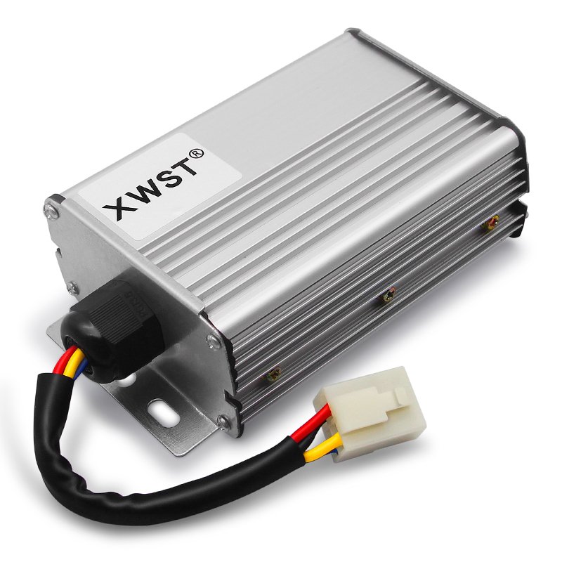 XWST Isolated DC DC Converter 42-90V 48V 60V 90V to 12V Voltage Regulator 2A-42A Step Down Buck Module for hybrid solar inverter