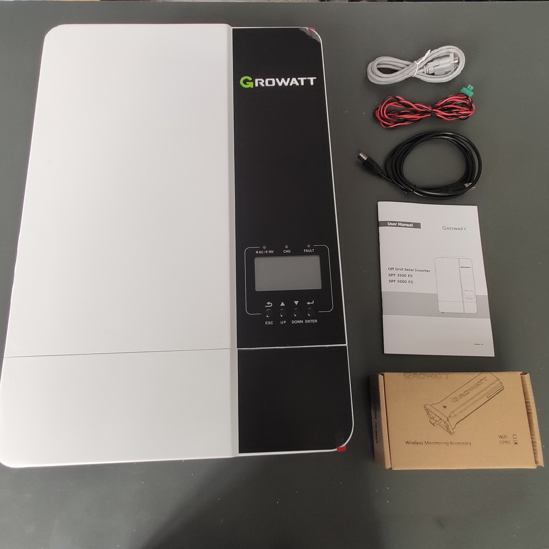 Factory Direct Sale Growatt Solar Power Inverter Hybrid High Frequency Pure Sine Wave Off Grid Inverter SPF3500ES 3.5kw 5.5kW