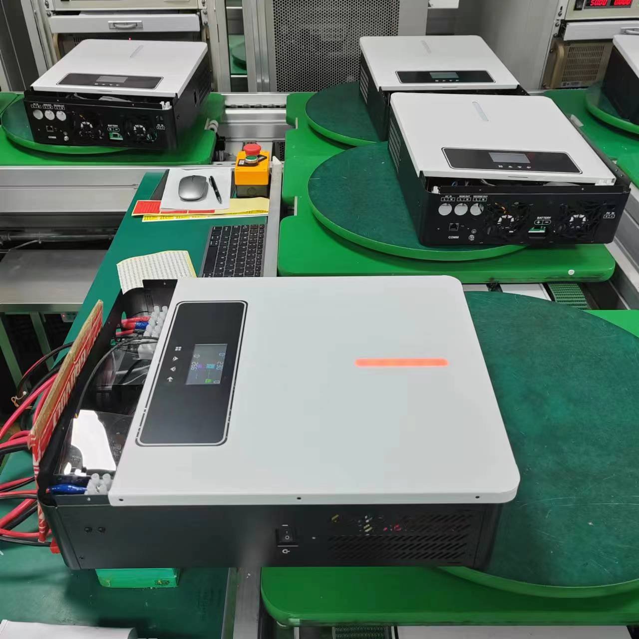 High quality 3.6kw 6.2kw pure sine wave smart string 1 phase 120A MPPT hybrid solar inverter for residential