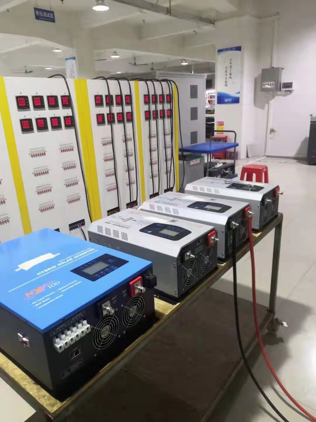 off grid 5000W 6000Watt 24v 48v pure sine wave Hybrid Solar Inverter With Mppt Charge Controller