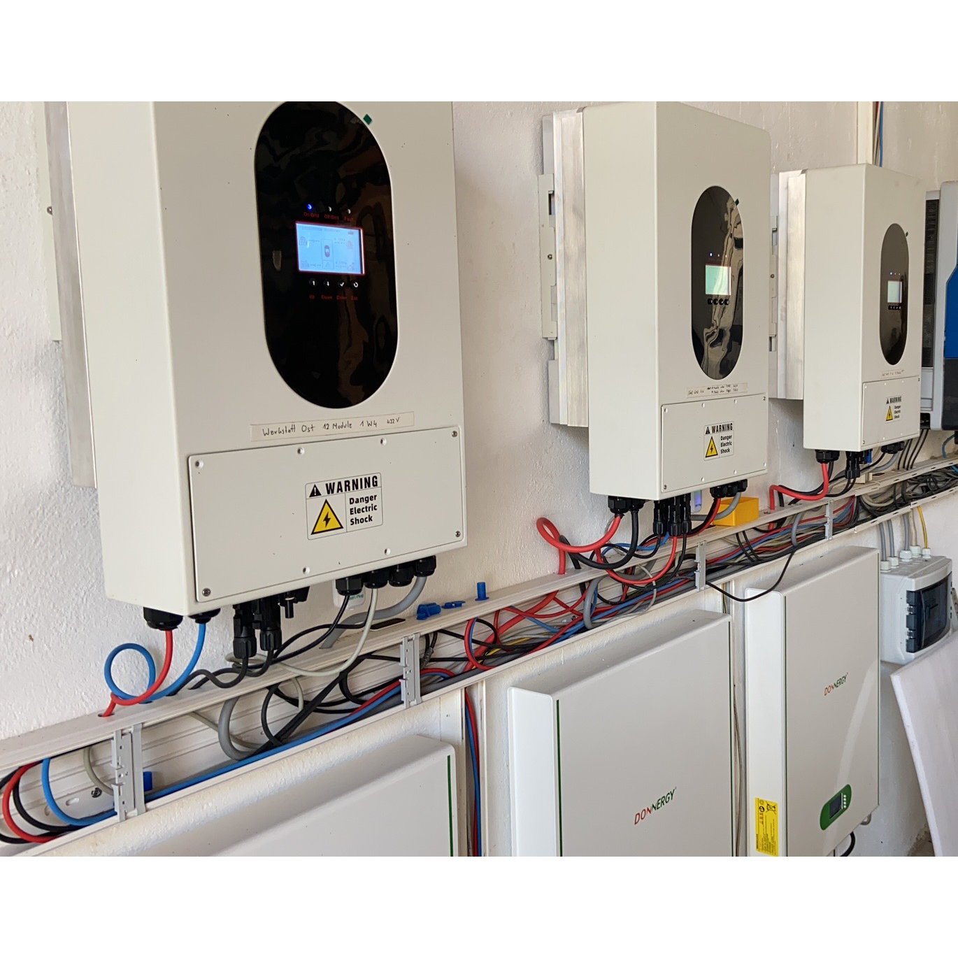Single Phase Solar On and Off Hybrid Inverter 5KW 5000W Pure Sine Wave 220V 50Hz/60Hz