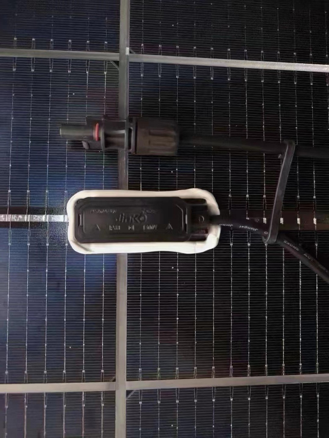 Jinko Tiger Pro 72HC-BDVP 550-570 Watt PV Modules BIFACIAL570W 560W 555W 550W Solar Panels