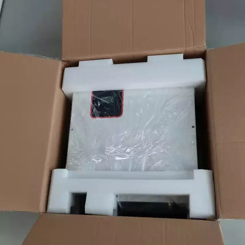 Megarevo Hybrid Solar Inverter US Version 10kw Inverters Output Voltage 120V 240V Hybrid Inverter For Home Use