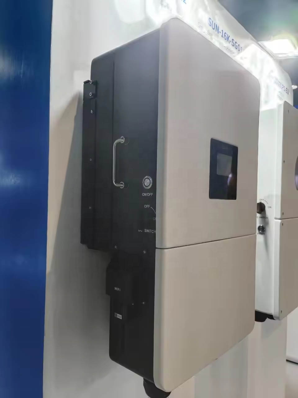 Deye SUN-14/15/16/18/20K-SG05LP3-EU-SM2 Three Phase Hybrid Solar Inverter