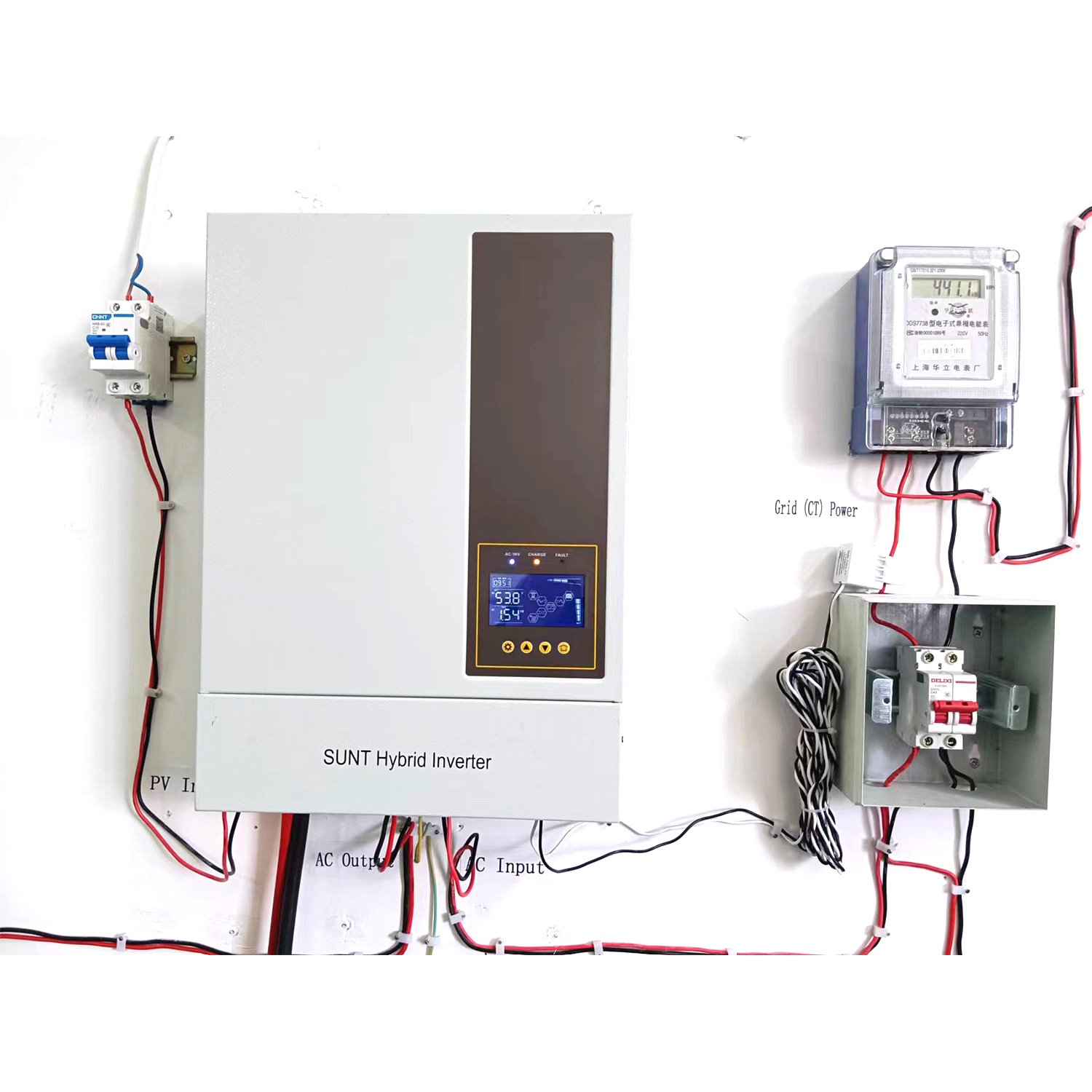 Hybrid solar inverter