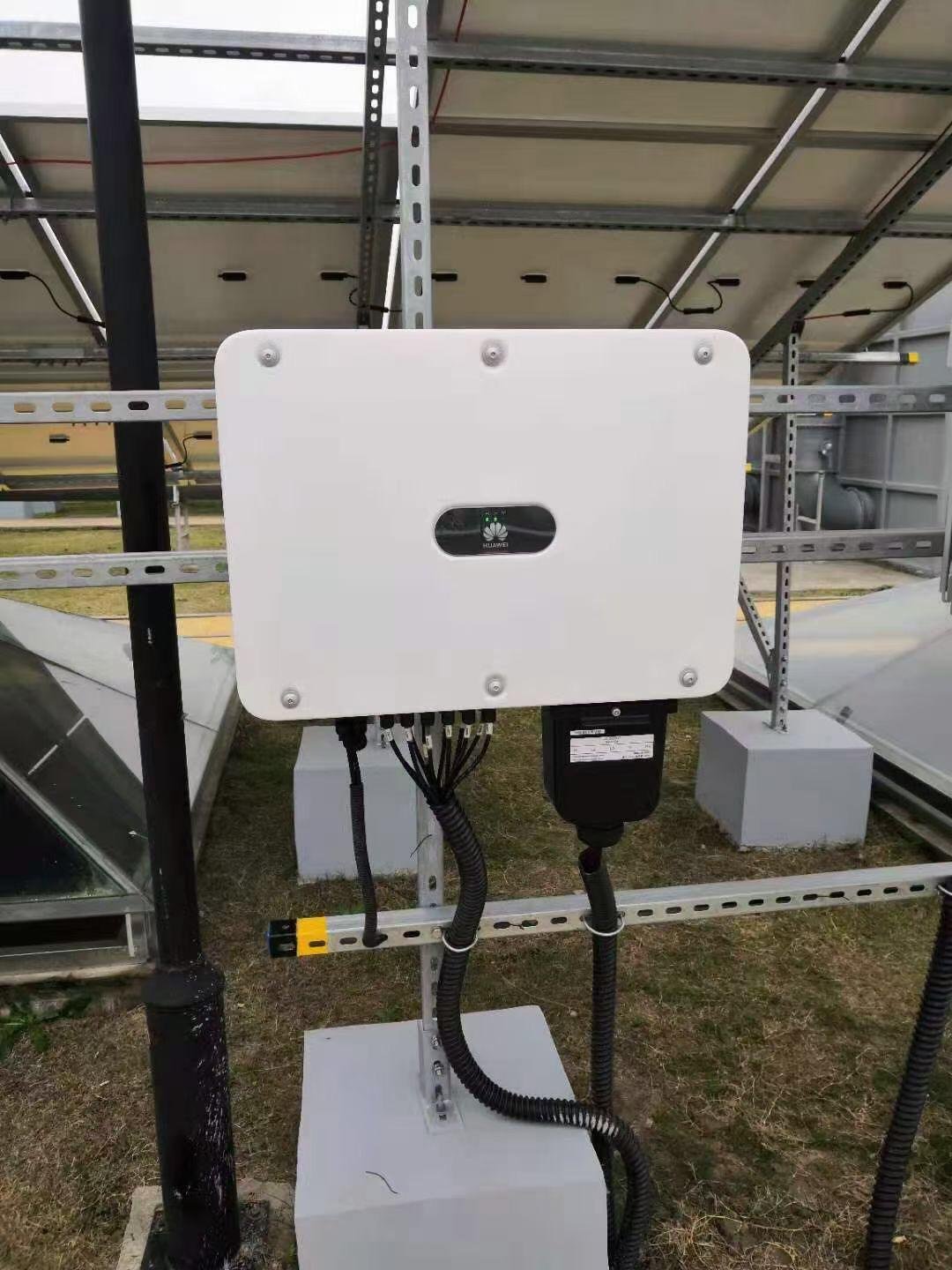 HUA WEI 3 phase solar inverter Electricity energy storage solar inverter hybrid 30kw 36kw 40kw on grid inverter
